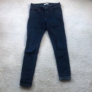 Abercrombie dark wash, skinny jeans